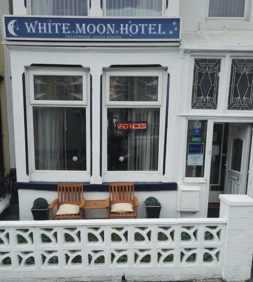 بلاكبول White Moon Hotel المظهر الخارجي الصورة